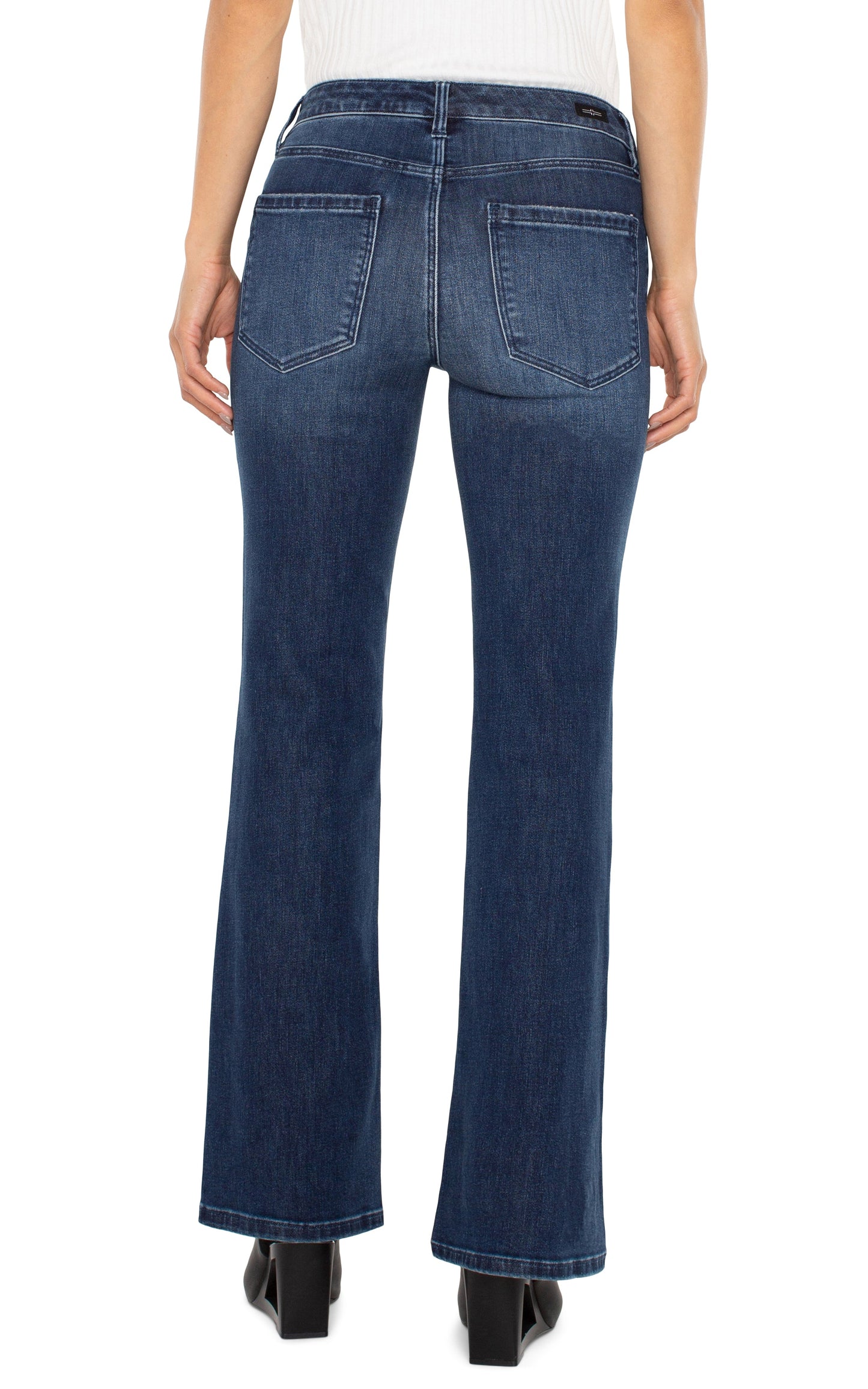 Lucy Boorcut 32" inseam Granada Hills