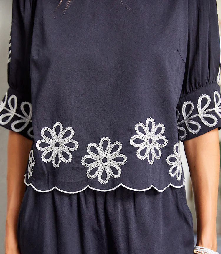 Embroidered Scallop Top Black